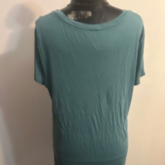 Mossimo Supply Co. Green 1 pocket scoop neck tee, size XXL - Picture 2 of 4